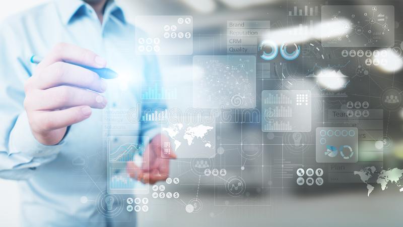 面對(duì)企業(yè)眾多的BI分析需求，該怎么辦？